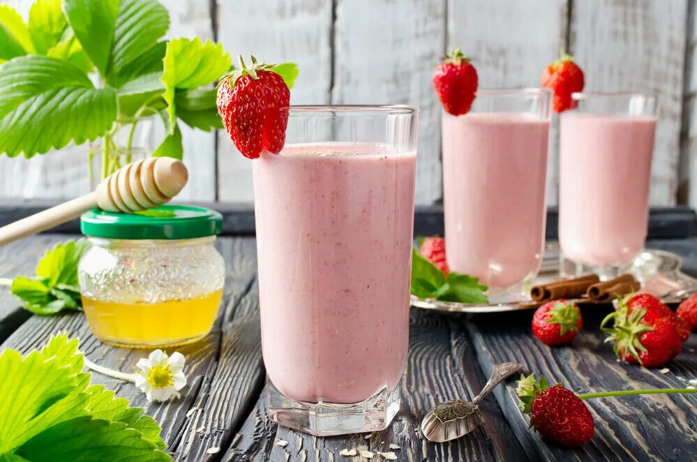 Клубника смузи фото Как приготовить клубничный смузи Готовим с Графом Дзен