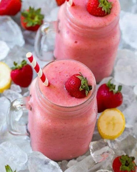 Клубника смузи фото Pin by vegan shopping fashion on Smart Smoothie Changes in 2019 Strawberry banan
