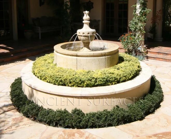 Клумба фонтан фото 3 tier fountain landscaping Mediterranean landscaping, Landscaping with fountain