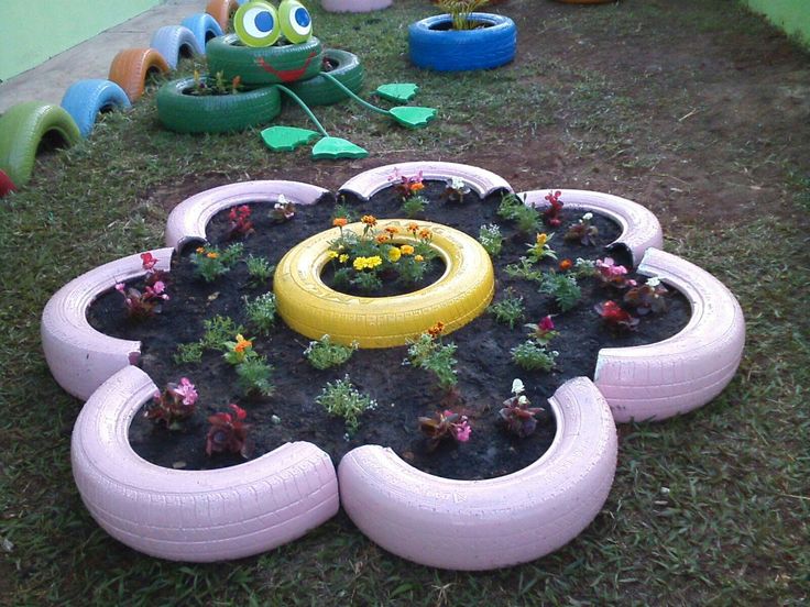Клумба из шин фото Decoração com pneus velhos reciclagem e meio ambiente decorado. Plantar vegetais