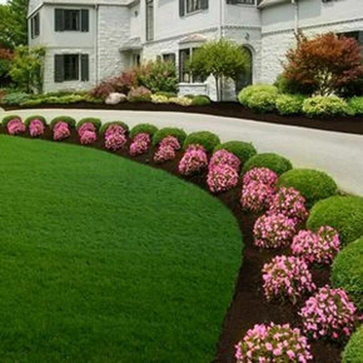 Клумба на газоне фото Pin on Landscape Front yard landscaping design, Front yard garden design, Outdoo