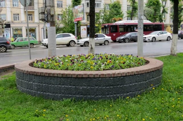 Клумба просп ленина 85 корп 1 фото Фонтан в Кировском сквере в Туле сделают светомузыкальным АиФ Тула