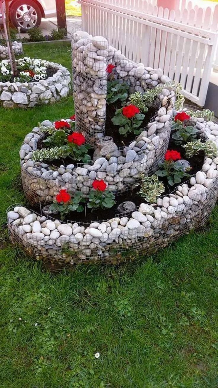 Клумба во дворе своими руками фото Pin su Garden Ideas & Projects