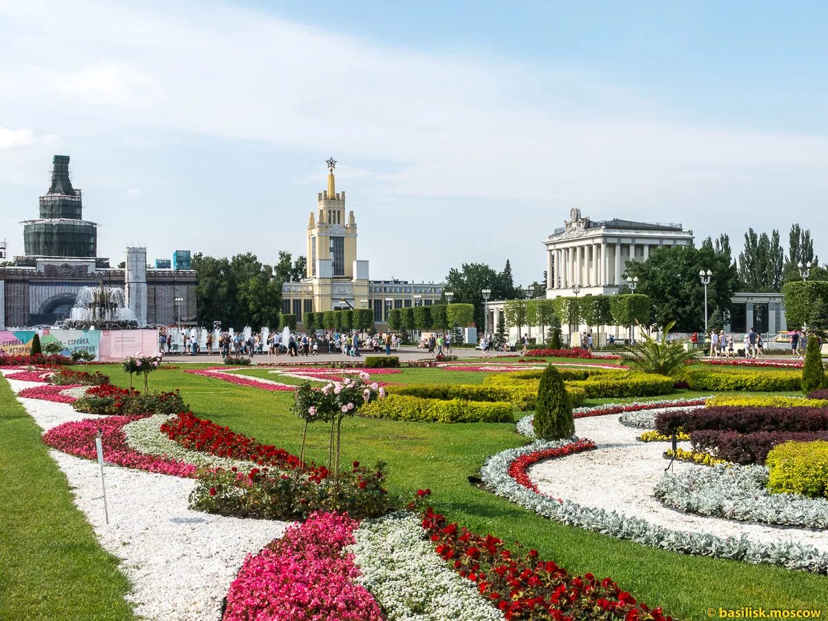 Клумбы вднх фото Прогулка по ВДНХ. Москва. Август 2017. (60 фото) - Логово московского василиска 