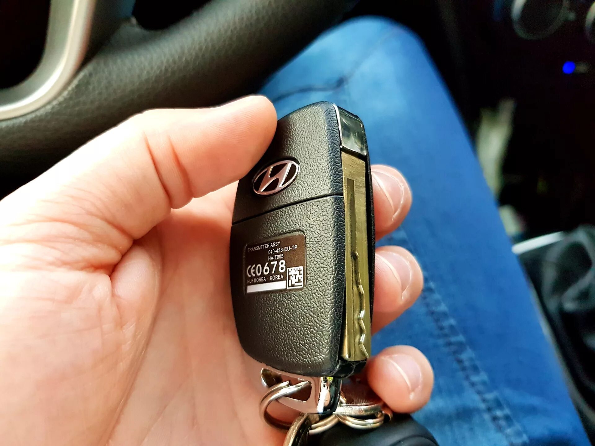 Ключи хендай солярис фото Выкидной ключ - Hyundai Solaris, 1,6 л, 2016 года аксессуары DRIVE2
