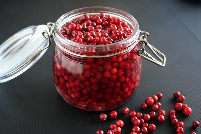 Клюква в банке фото БРУСНИКА В СИРОПЕ - Книга о вкусной и здоровой пище - LiveJournal