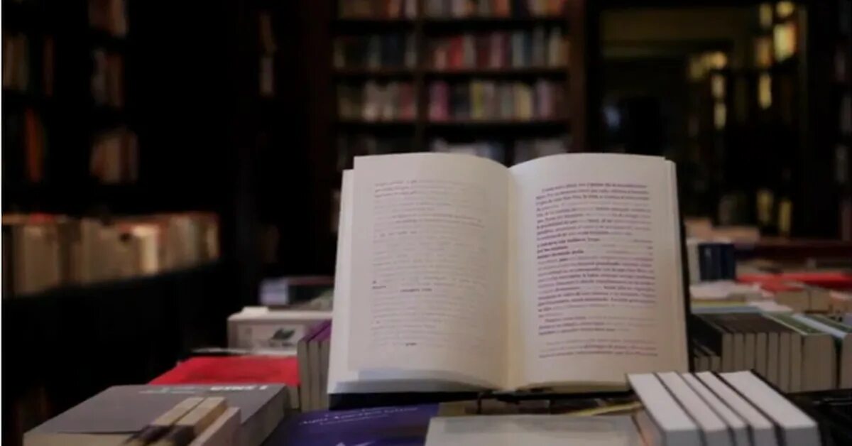 Книга бывшие фото Indie publisher prints books with disappearing ink - The Verge