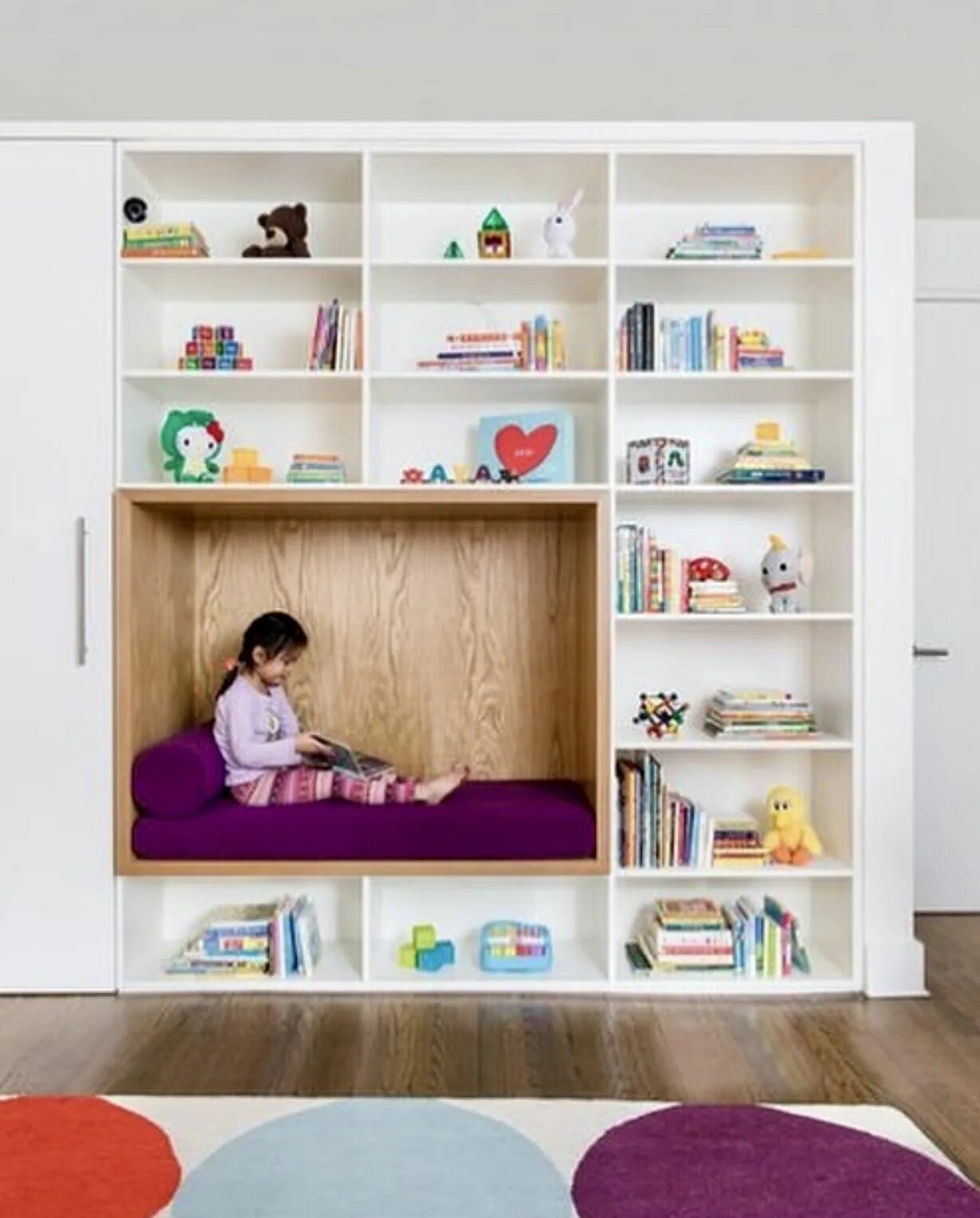 Книга детская комната фото Greate idea for a kids room Детская мебель, Читательский уголок, Спальни для дев