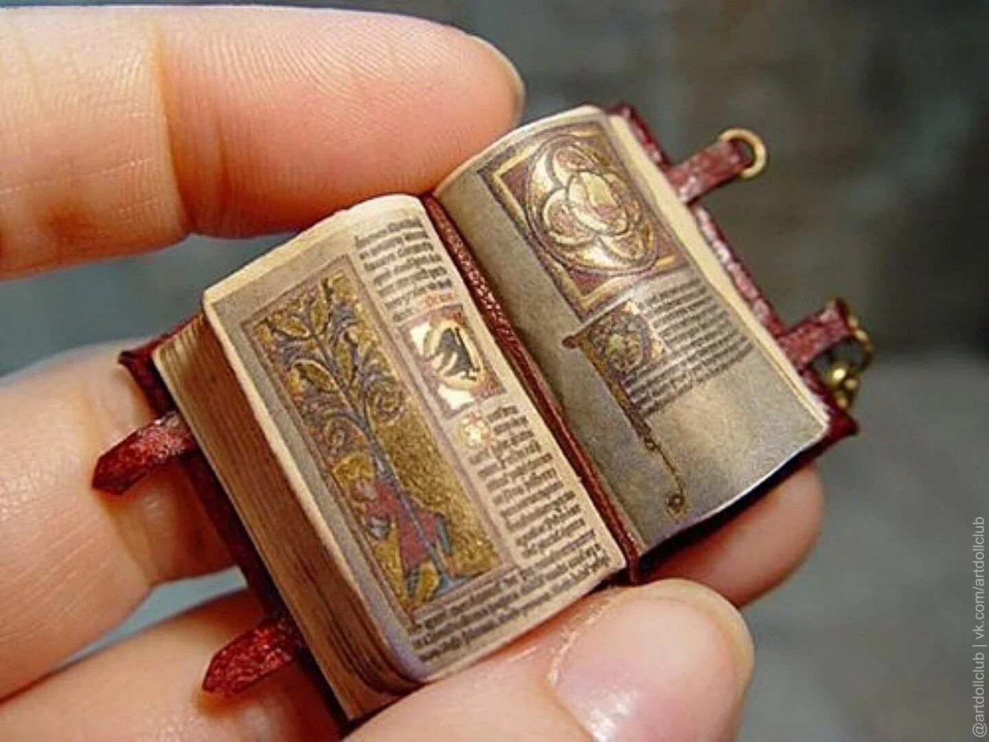 Книга фото мини Oksana Ivanik Art on Twitter Handmade books, Miniature books, Book making