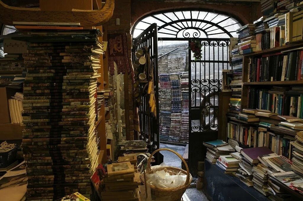 Книга лавка мебельная ул 2 фото Старые книжные магазины: найдено 90 изображений