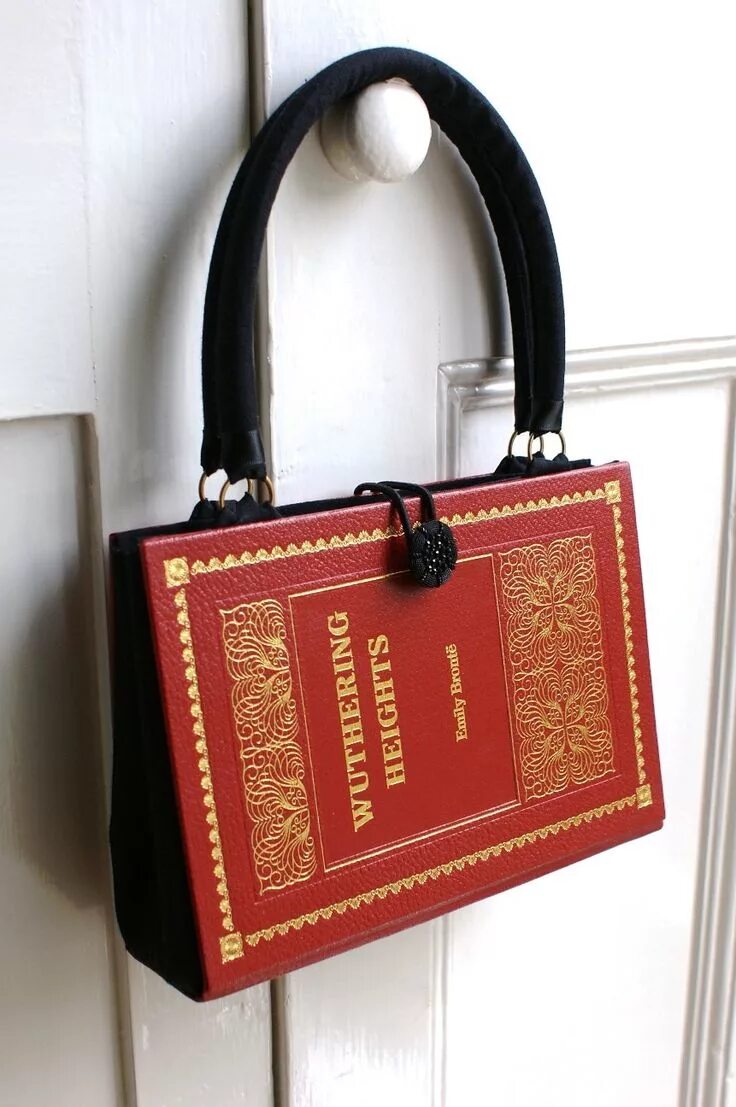 Книга сумочки Red, black and gold handbag made from a vintage book How to make handbags, Book 