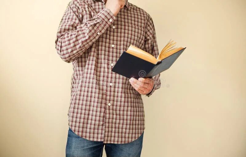Книги стоковое фото Old book stock photo. Image of learning, glowing, medium - 26719108