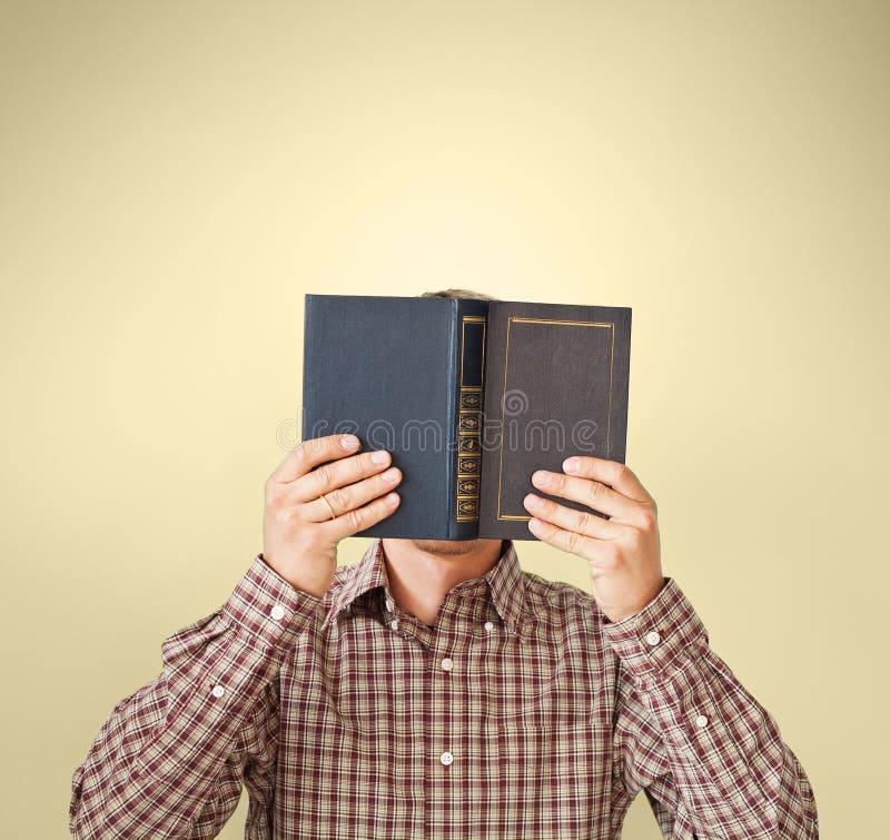 Книги стоковое фото Reading a book stock photo. Image of education, male - 25032002