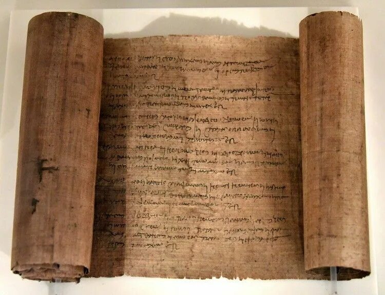 Книги свитки фото Papyrus Scroll with Farmers Names