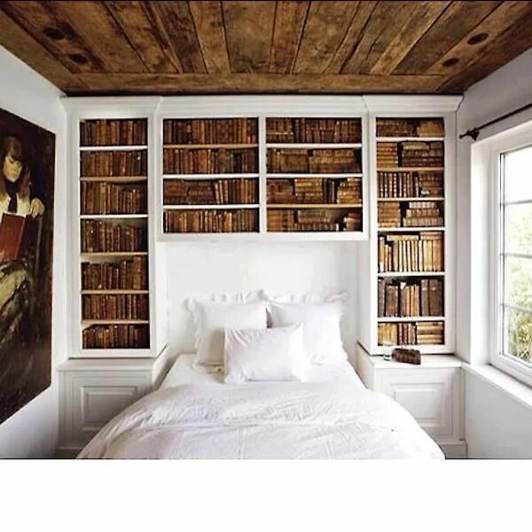 Книги в интерьере спальни This is completely possible in our bedroom, just need to modify for the one smal