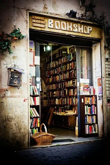 Книжный магазин фото Bookshop in Rome Bookstore, Bookshop, Library books