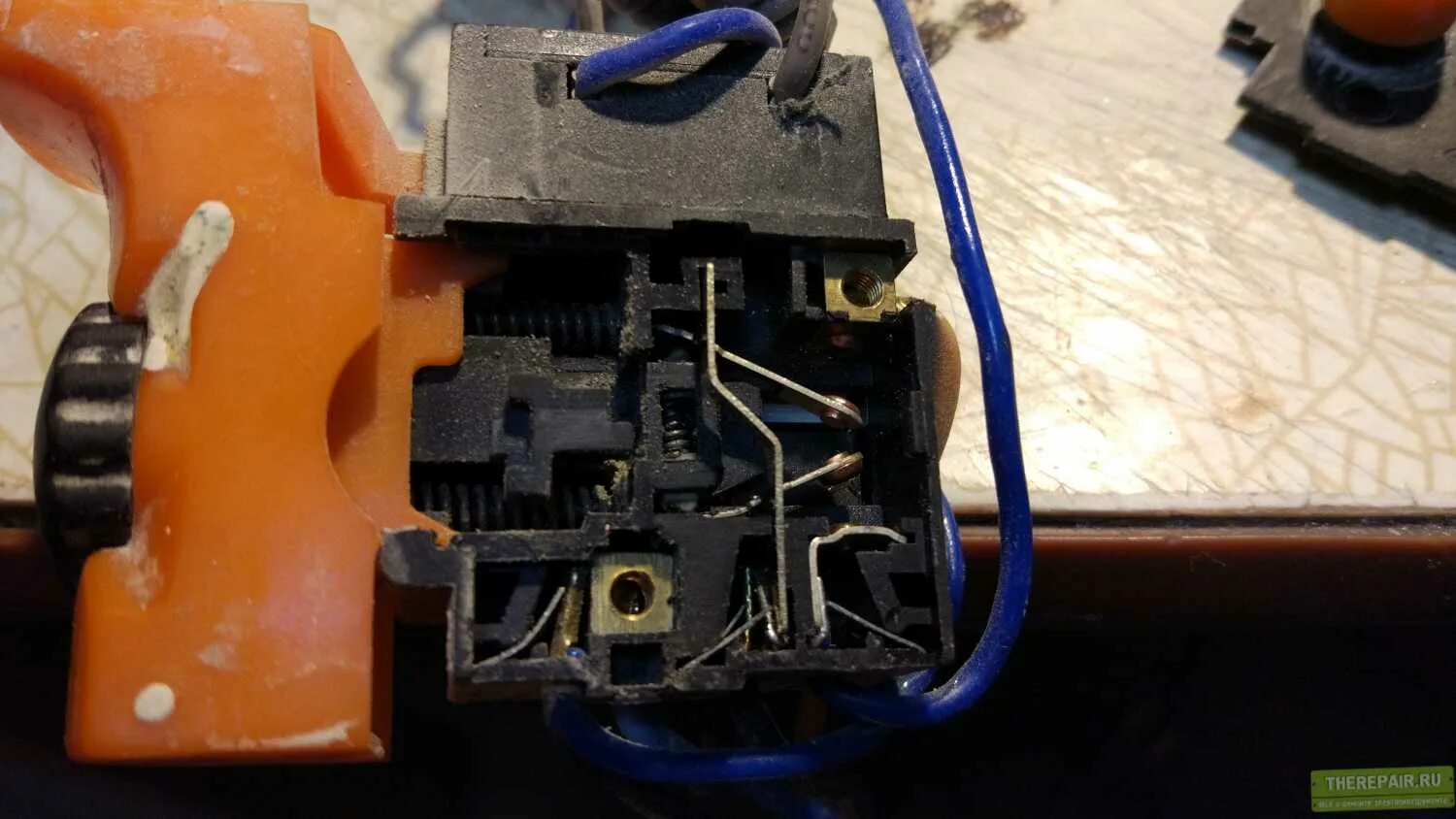 Кнопка подключения fa2 6 1bek Не фиксируется - TektonMaster.ru