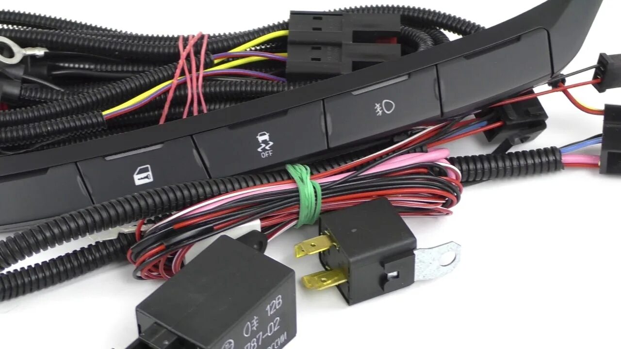 Кнопка подключения птф веста нг Монтажный набор для подключения ПТФ Лада Веста с заводским блоком кнопок AvtoKlu