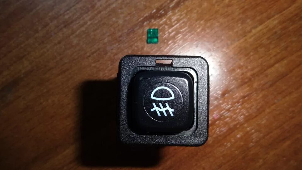 Кнопка птф с подсветкой подключение Нестандартное подключение кнопки ПТФ - Ч.1 - Lada Калина седан, 1,4 л, 2009 года