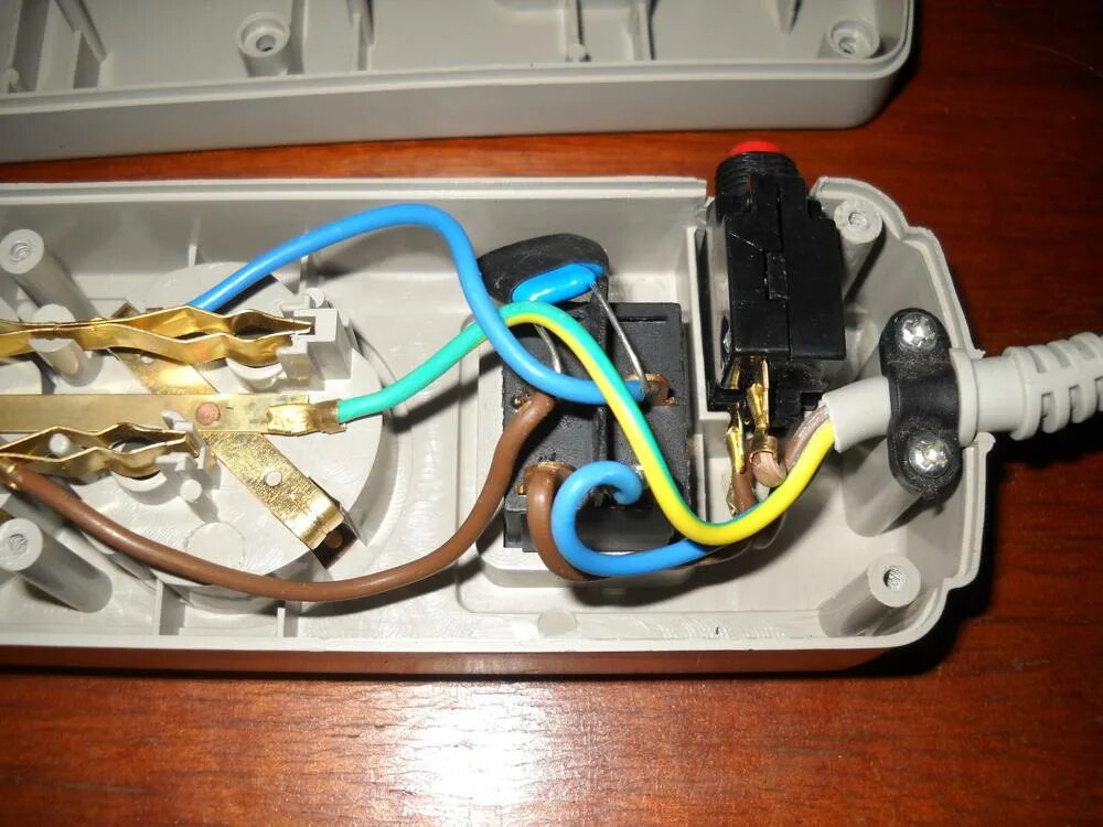 Кнопка сетевого фильтра подключение Почему отключается сетевой фильтр при стирке в стиральной машине? - Электрическо
