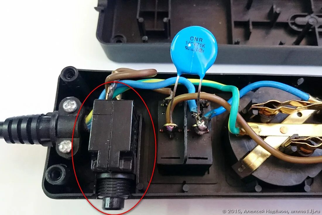 Кнопка сетевого фильтра подключение Сетевой фильтр на 10 розеток: назначение, критерии выбора и применения