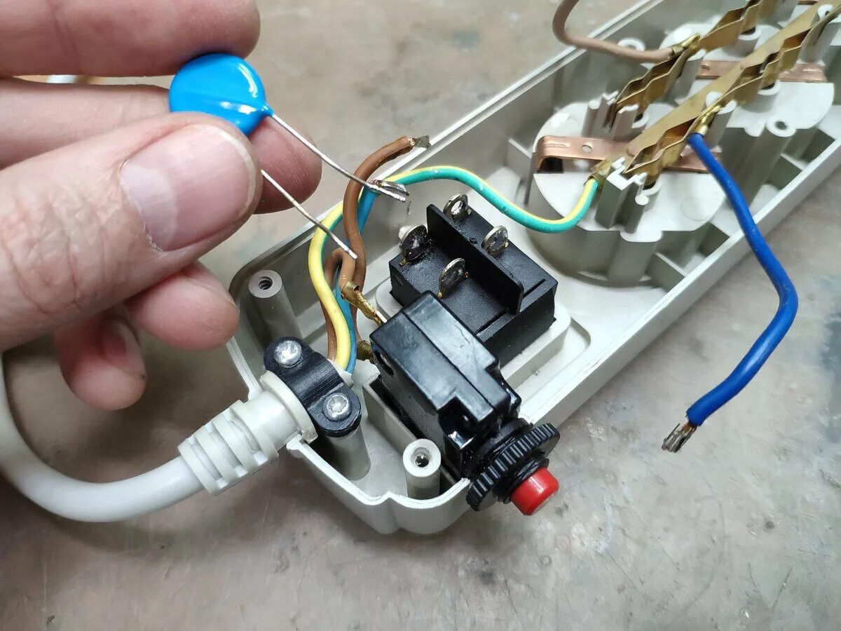 Кнопка сетевого фильтра подключение Как починить сетевой фильтр за 5 минут Электровелосипедист Дзен