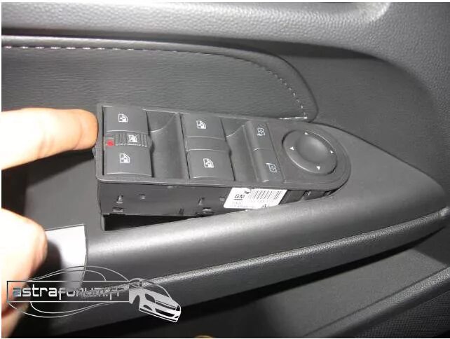 Кнопка центрального замка опель астра фото Устраняем лишние звуки! - Opel Astra H, 1,6 л, 2007 года своими руками DRIVE2