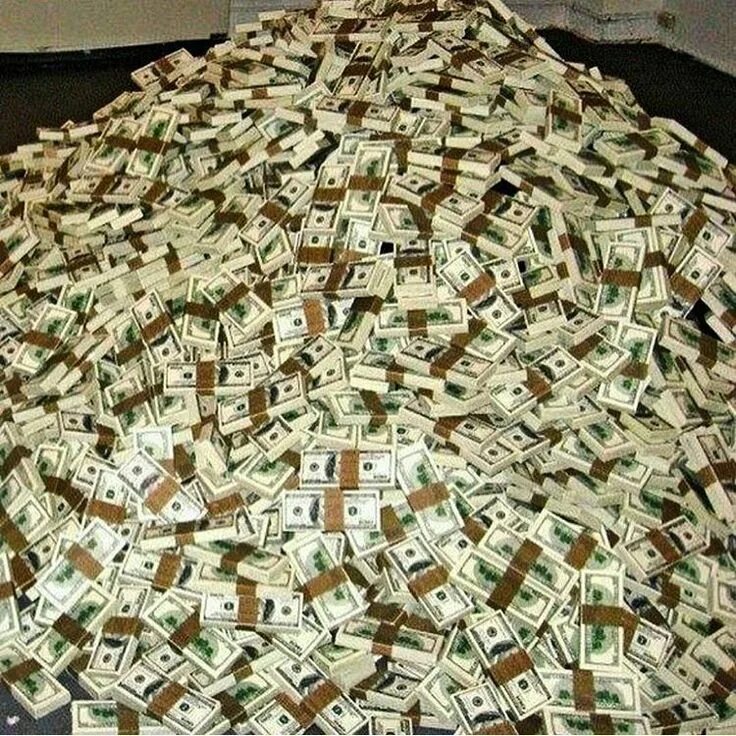 Куча денег фото @thebillionaireshall #supercar #toy #cars #luxury #brutal #engine #horsepower #e