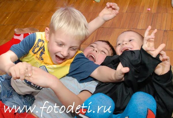 Куча мала фото Детская куча-мала Новое фото - 12063