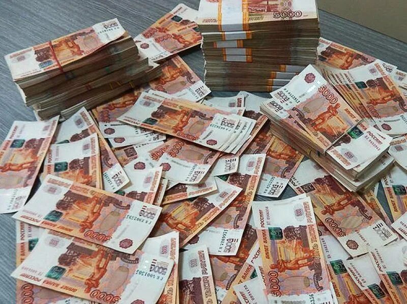 Куча рублей фото Ставка на онлайн: как быстро раскрутить бизнес в России - СМИ2