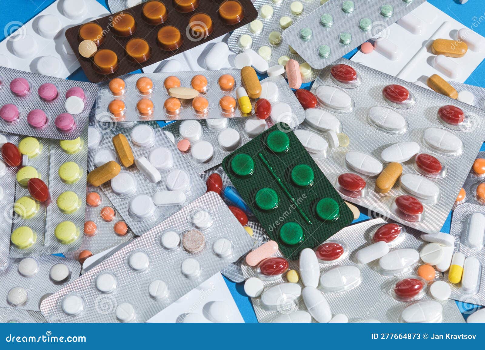 Куча таблеток фото 7,526 Pile Pills Tablets Stock Photos - Free & Royalty-Free Stock Photos from Dr