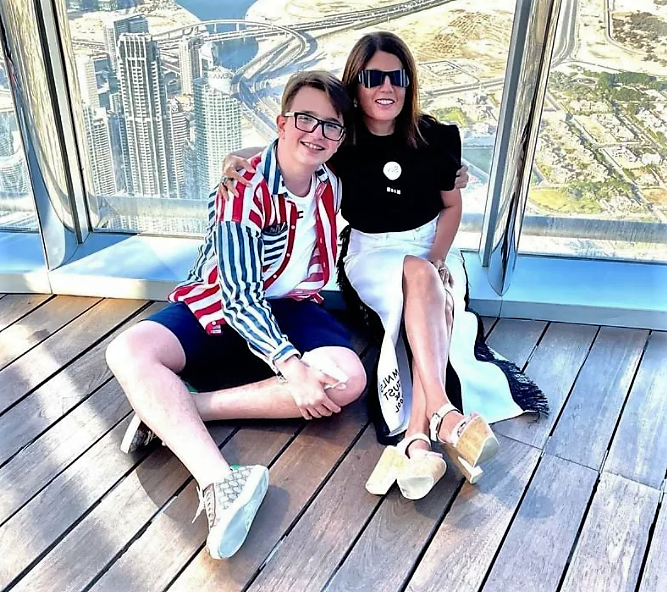 Кучеренко костя сын дианы гурцкой фото Перерос маму. Как выглядит повзрослевший сын Дианы Гурцкой и чем он занимается B