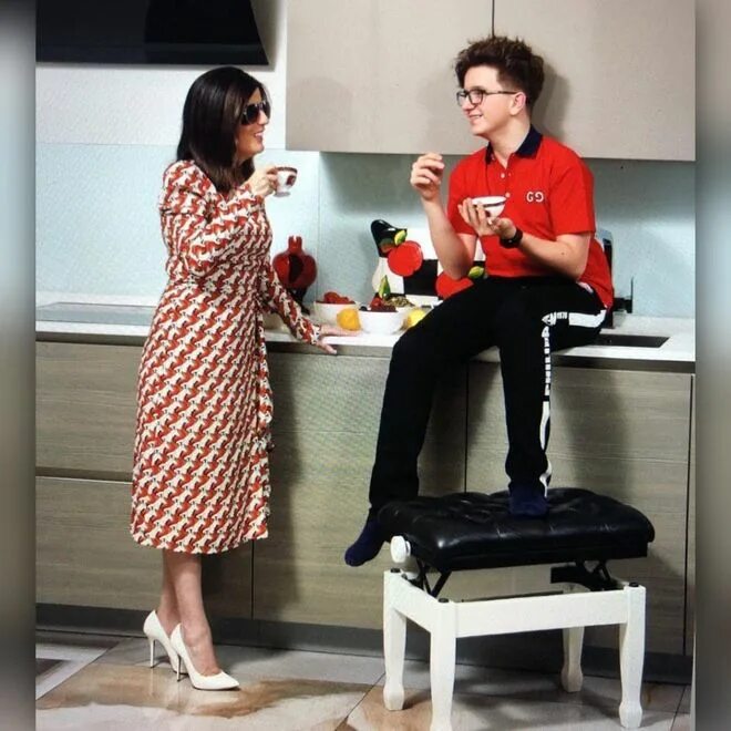 Кучеренко костя сын дианы гурцкой фото Диана Гурцкая поделилась снимками из интерната, в котором прошло ее детство