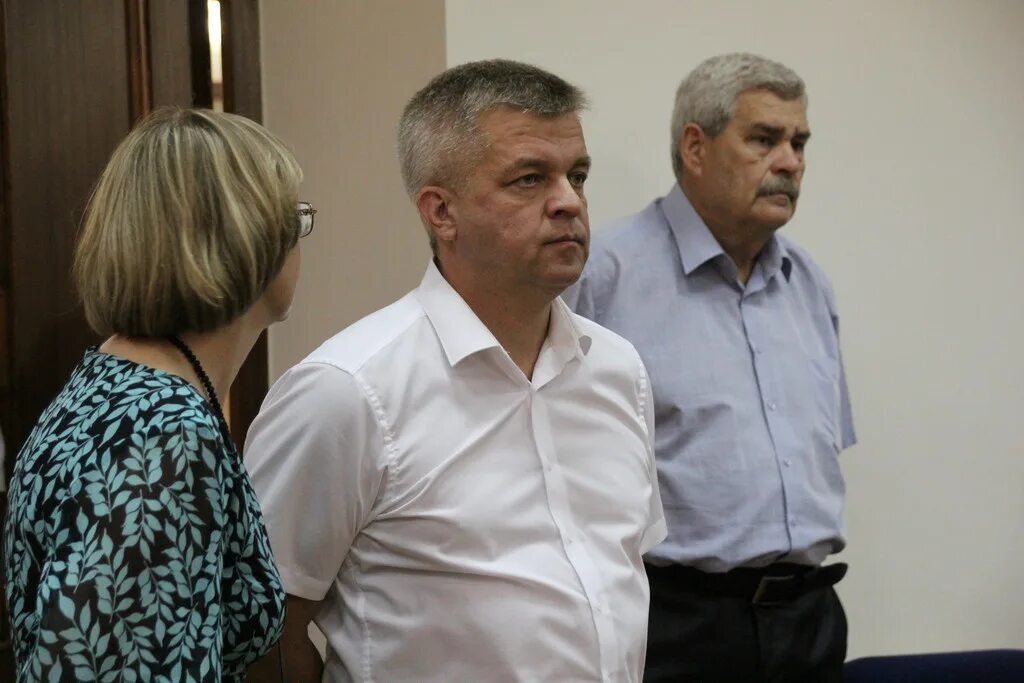 Кучеренко яков сергеевич саратов ространснадзора фото Это столп нашей России": сотни саратовцев пришли проститься с Сергеем Лисовским 