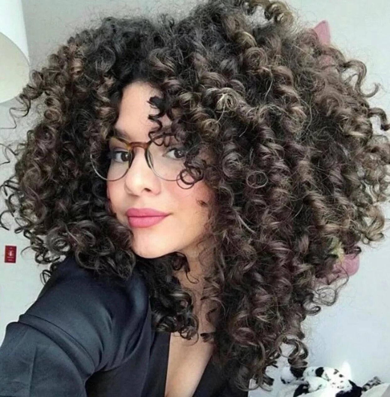 Кучерявая прическа женская Pin by Michelle Black on Come Run Your Hands Through My Hair Curly hair styles n