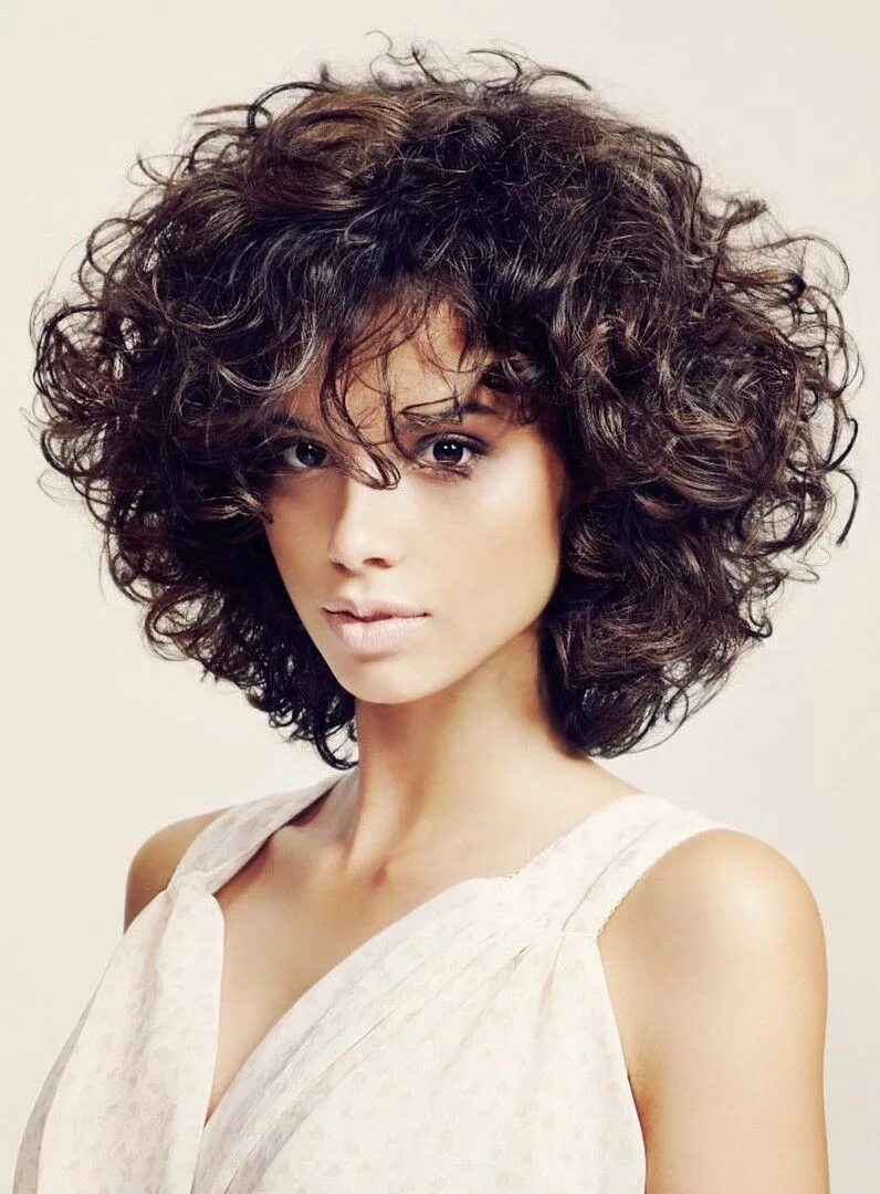 Кучерявые прически на средние Fashion Curly Bob Hairstyle Wig Haircuts for curly hair, Medium length curly hai
