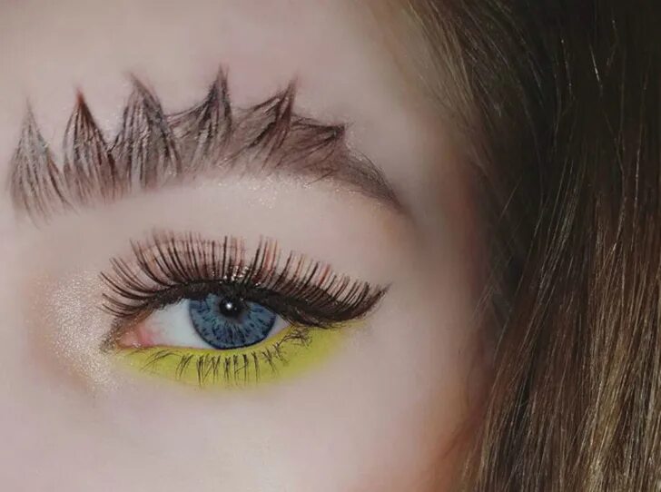 Кучерявые ресницы фото Брови как арт-объект MARIECLAIRE