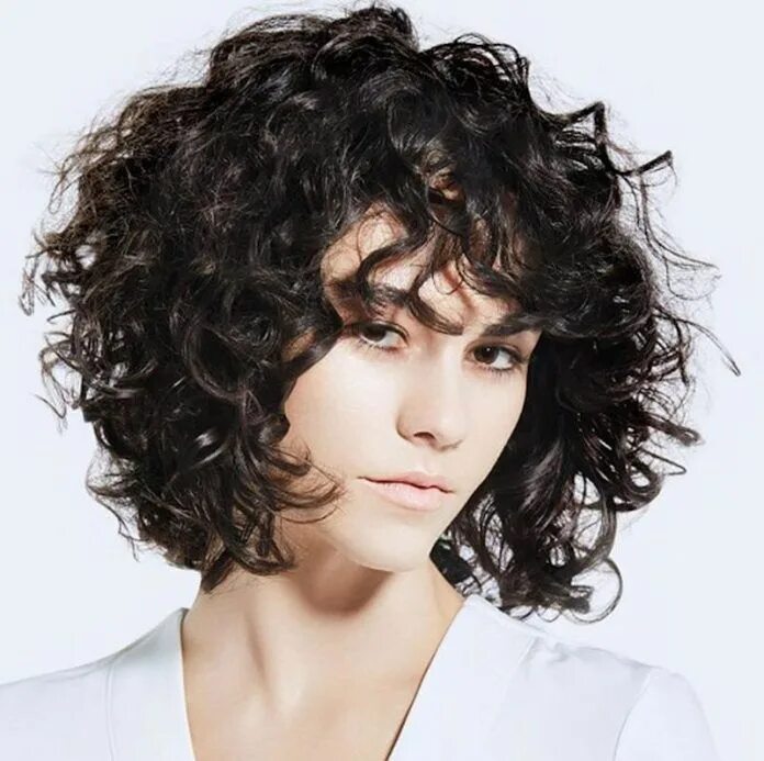 Кучерявые стрижки женские Tagli capelli 2020: le idee di tendenza per un hairstyle glam Tagli di capelli, 