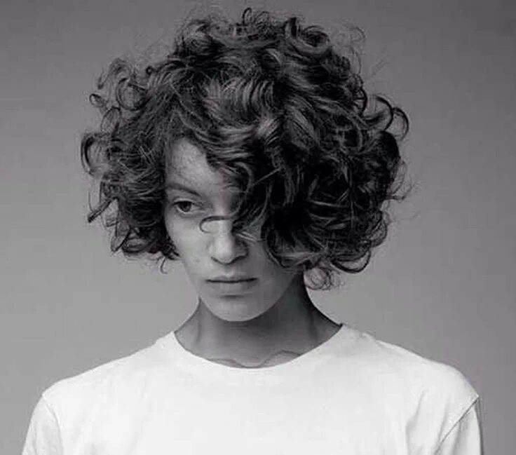 Кучерявые стрижки женские 46 Incredibly Pretty Short Hairstyles For Curly Hair - Aksahin Jewelry Tagli cas