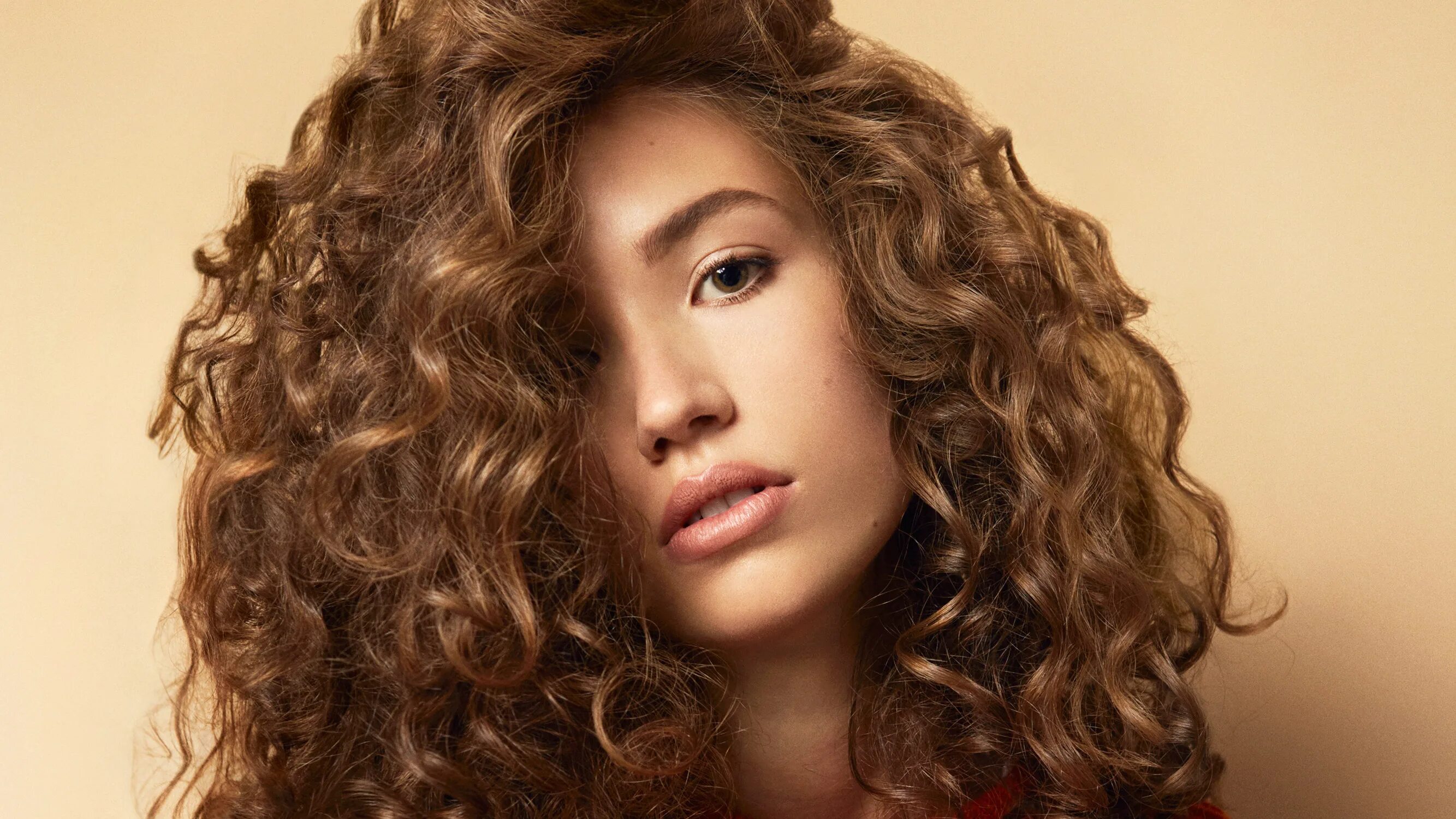 Кучерявые волосы фото Что такое биозавивка волос фото