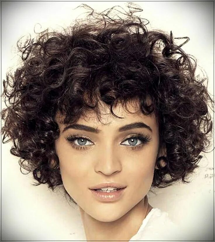 Кучерявые волосы прически фото Short haircuts more beautiful than ever: 50 images Short curly hair, Thick frizz