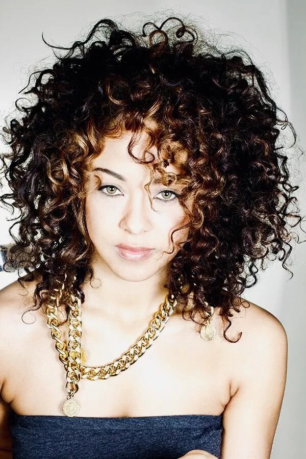 Кучерявые волосы прически фото Pin on PAST & FUTURE TRENDS Curly girl hairstyles, Haircuts for curly hair, Colo