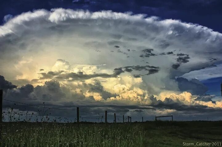Кучево дождевые облака фото Beautiful and Dramatic Thunderhead Clouds Clouds, Sky and clouds, Picture cloud