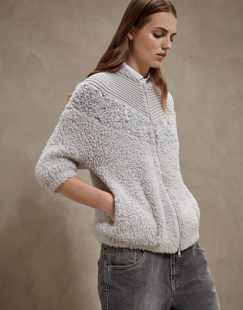 Кучинелли вязаная одежда 2024 женская спицами схемы Cardigan Moda maglieria, Moda maglia, Maglieria