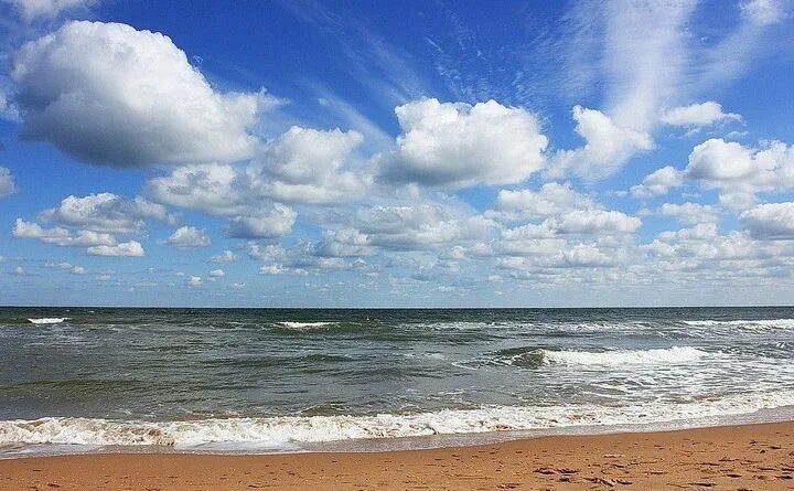 Кучугуры фото моря Отдых в Кучугурах 2024 жилье и цены без посредников