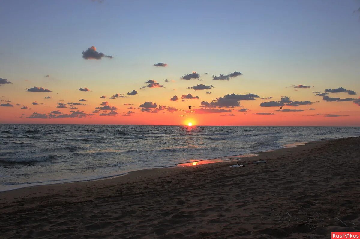 Кучугуры зимой фото Фото: Август 2014. Рассвет. Кучугуры.. Фотолюбитель Liudmila Mintiuckova. Пейзаж