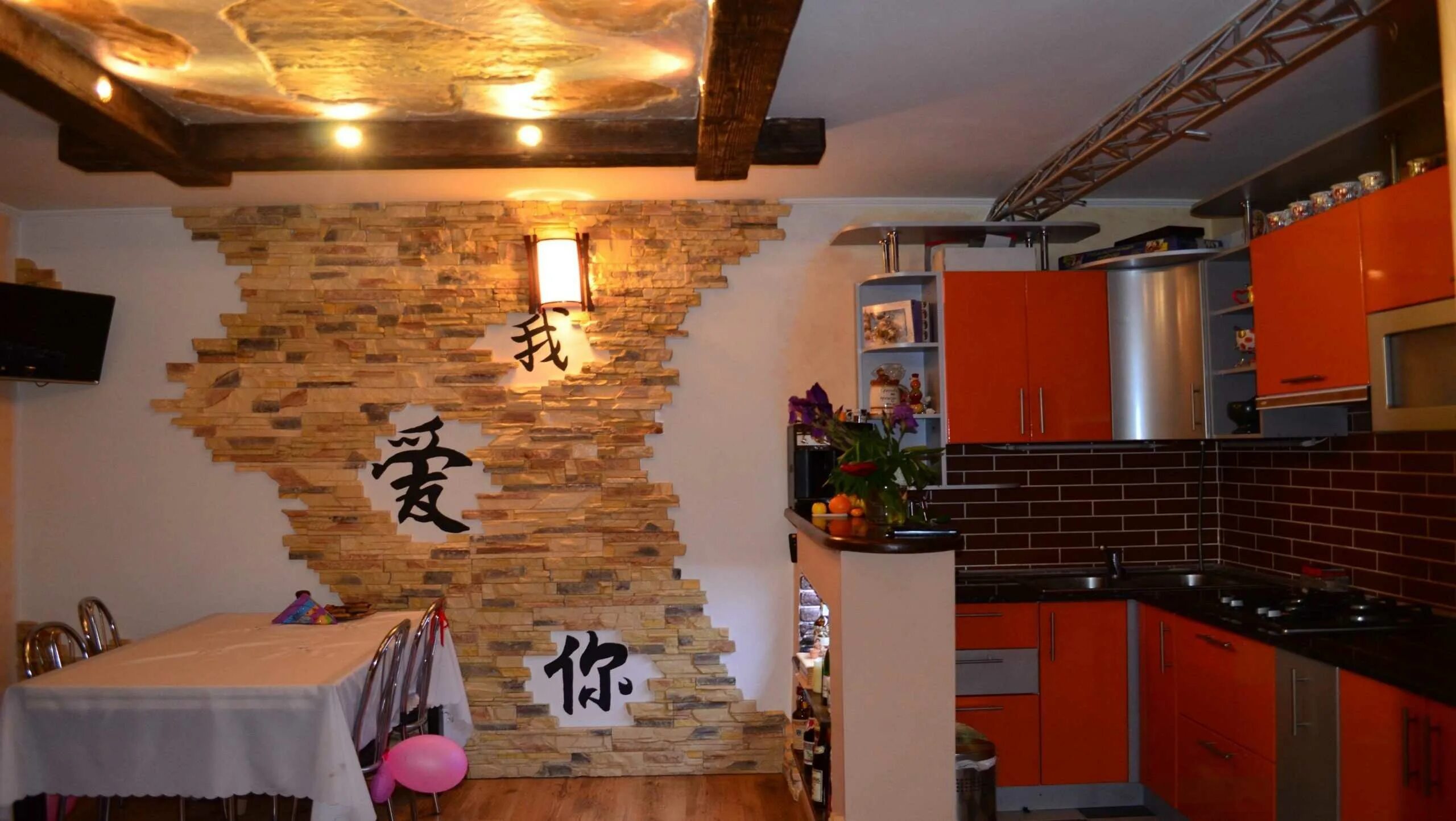 Кухня чем отделать стены недорого фото Как сделать отделку кухни плиткой и обоями своими руками? Идеи