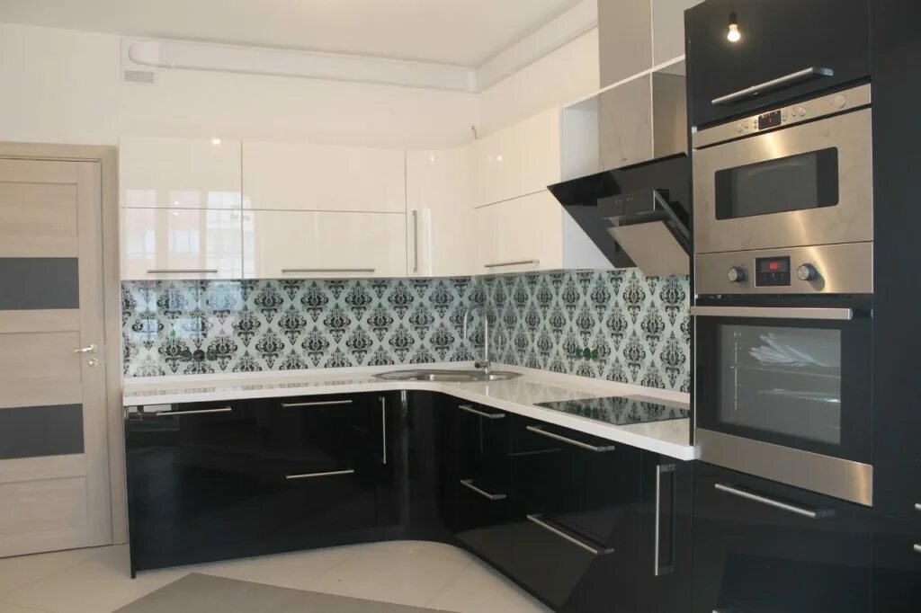 Кухня черно белая дизайн глянец угловая фото Кухня "Лаванда" - купить кухонный гарнитур в Красногорске по ценам производителя