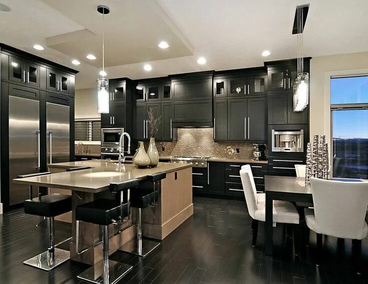 Кухня черно бежевая интерьер @lovefordesigns "Dark kitchen inspiration" Modern kitchen design, Modern kitchen