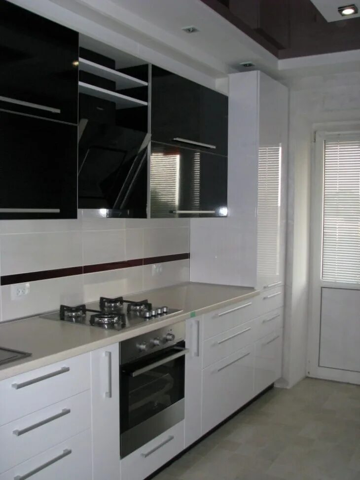 Кухня черный низ белый верх фото Черно-белая кухня - правила оформления, лучшие стилевые решения отделки и советы